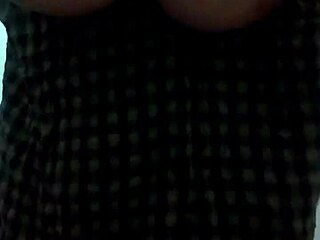 homemade latina amateurs bouncing on camera