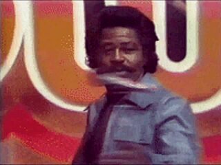 washin dishes while i eat that pussy