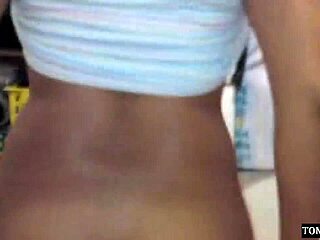 Ay, it hurts in my ass, but I keep riding, destroy my tight hole to avenge my cheating boyfriend!