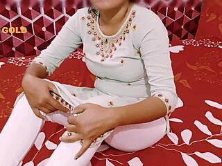 Apni Chachi Ki Beti Ki Chudai in Hindi Part 1 Night Video