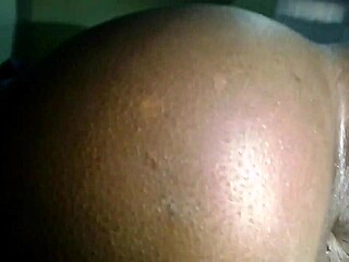 Ebony couple in reverse cowgirl, creampie in pov