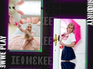 Stepdad Penetrates Iggy Amores' Shaved Pussy