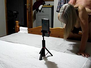 Really Tight Homemade DP With Big Dildo Makes Me Cum Up Her Arse!