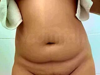 Arab beauty teases with big boobs post-shower