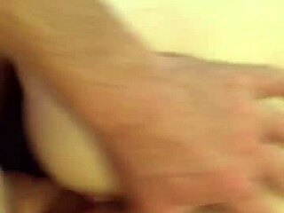 homemade babe receives cum on ass