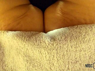 Shaking Orgasm and Goosebumps on Mature Ass During Pussy Licking Homemade