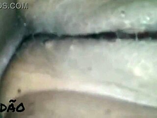 Enchendo o rabo de leite, latina deepthroats and orgasms in massage.