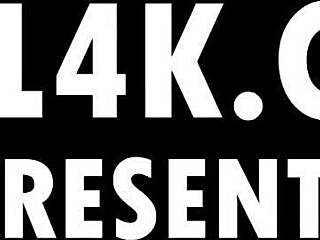 wow their bodies are just amazin... look at em!