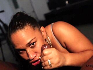 Big ass Latina MILF LaBellaDiablaX edges BBC on Crimesy777 😏