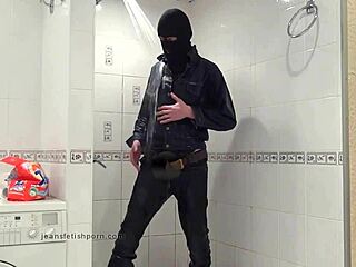 Der Master in Blue Jeans Gets Wet and Wild in Bathroom Barefoot Domination Scene!