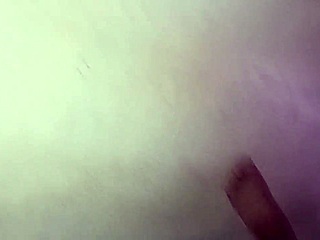 Stepsister dances sexy on dick and drains all milk