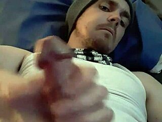 Feeling aroused while teasing myself solo with levi lust