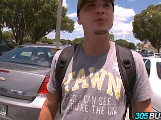 Amateur couple bangs hard with Jenna Presley