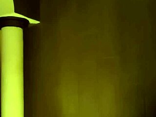 Fucking on First Tinder Date in Hotel Jacuzzi!