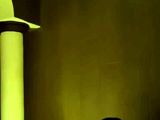 Fucking on First Tinder Date in Hotel Jacuzzi!