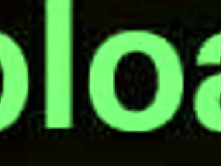 Big Booty White Girl In The Hood!