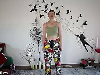 Girlfriend teaches yoga lesson 350