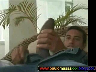 Novinho Dotado Exibindo Vara Grossa 25cm