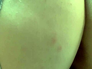 Wow, check this big-ass brunette riding a pillow and vibropool up close!