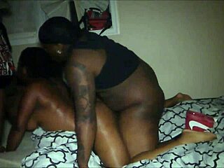 lalaondisclit 101 houston gets rough double deepthroat action