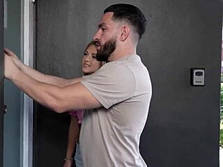 Damn, He Filled My Tight Pussy So Good!