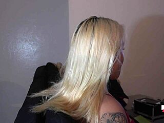 I like when he fucks my hair by surprise.