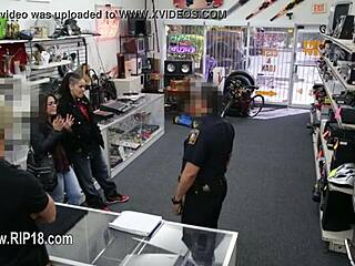 Secret Voyeur Spot Reveals Amateur Teen in Hardcore Action