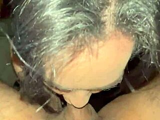 La reina del oral is a super culona transexual 😍