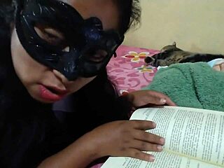 This paper analyses the representation of pleasure objects narrated by Diana de la Franga in an intimate story