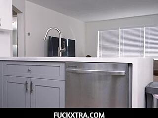 i watched freya von doom give sergeant miles a halftime blowjob during the game