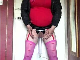 Bisexual crossdresser feed me your pee and i will swallow every last drop of it even if its salty just how i like it