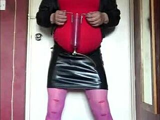 Bisexual crossdresser feed me your pee and i will swallow every last drop of it even if its salty just how i like it