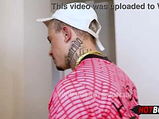 maloqueiro sucking his teen 18+ friend's monster cock bareback