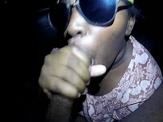 Sloppy blowjob leads to public cumshot in the car