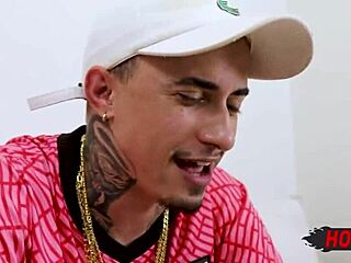 maloqueiro sucking his teen 18+ friend's monster cock bareback