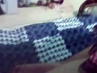 Risky fucks with big stepbrother in bedroom