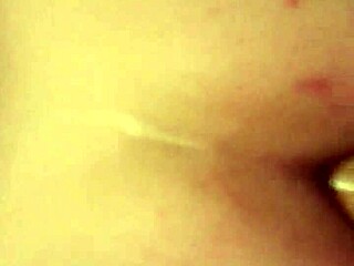 Girlfriend Uses Dildo