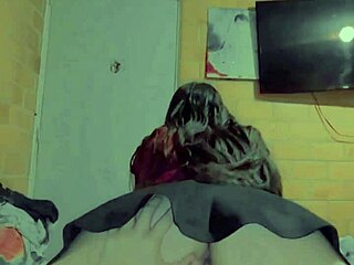 mi alumna me pide quitarle la virginidad y tiene su primer orgasmo