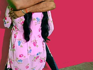 Cute Desi College Girl in Wild 18+ Romantic Action!