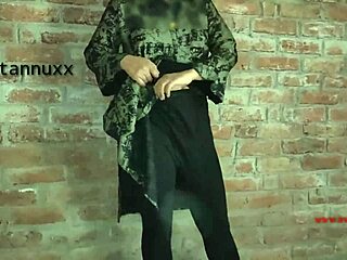 Outdoor Girlfriend Fucking Boyfriend in Bent Over Doggystyle