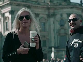 omg, spent a crazy day with a fan in berlin... got my face slammed hard!