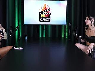 Ela não fica confortável em ser submissa e o fetiche!