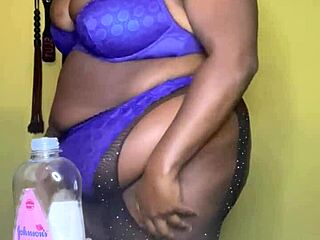 i can't resist this kinky domme with a big ass doing hypnosis fetish. her control drives me wild every time.