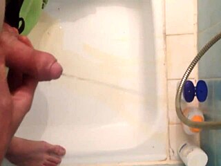 Ever seen a wild 15-minute pissing compilation in the shower?