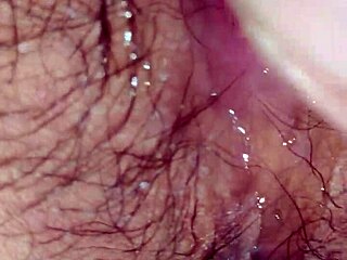 Hey, have you seen this Vietnamese teacher showing off her skills?