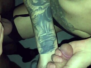 tattooed goth chick sucks stranger in booth 😜