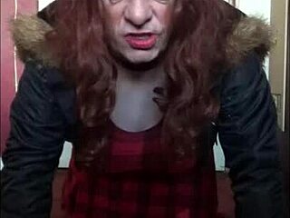 bisexual crossdresser in homemade scene with insertion and cleaning