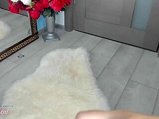 Hot Mature MILF Fingers Pussy in Panties and Heels