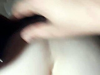 I creampie'd my teen girlfriend's pussy, she cummed everywhere!