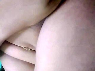 Single wife having romantic hot sex on bed 😍